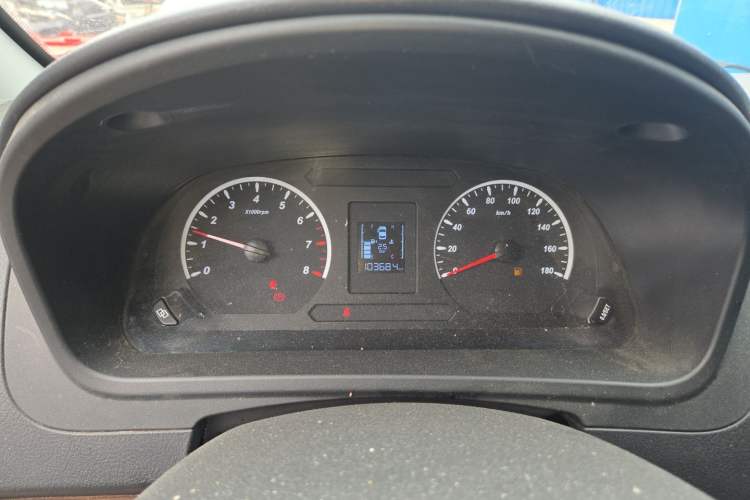 Used FORTHING Lingzhi PLUS 2021 2.0L Manual Comfort Model CNG 7-Seater Instrument Cluster