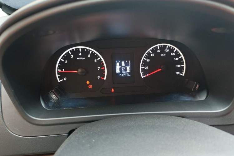 Used FORTHING Lingzhi PLUS 2021 2.0L Manual Luxury 7-Seater Instrument Cluster