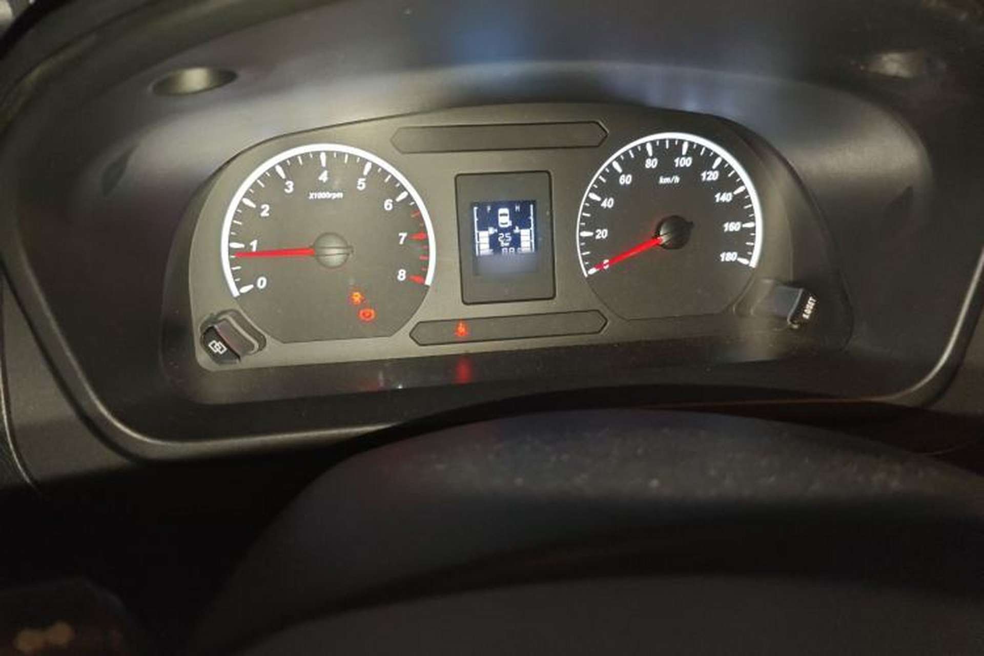 Used FORTHING Lingzhi PLUS 2021 Travel Edition 2.0L Manual Luxury 7-Seater Instrument Cluster