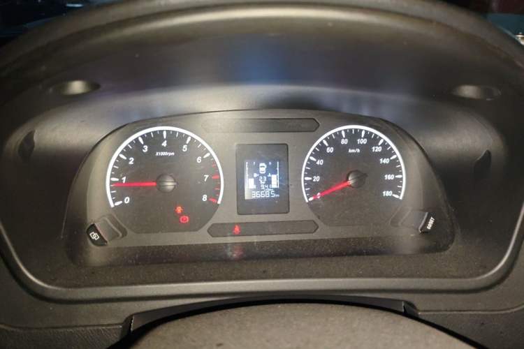 Used FORTHING Lingzhi PLUS 2021 2.0L Manual Luxury 7-Seater Instrument Cluster