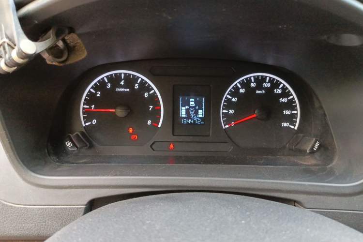 Used FORTHING Lingzhi PLUS 2021 2.0L Manual Luxury 7-Seater Instrument Cluster