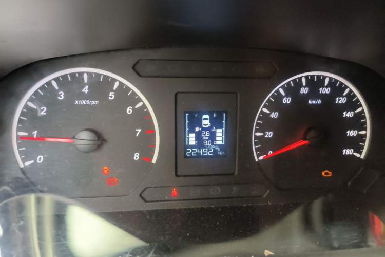 Used FORTHING Lingzhi PLUS 2021 2.0L Manual Luxury 9-Seater Instrument Cluster