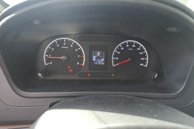 Used FORTHING Lingzhi PLUS 2021 2.0L Manual Comfort Version 7 Seats Instrument Cluster