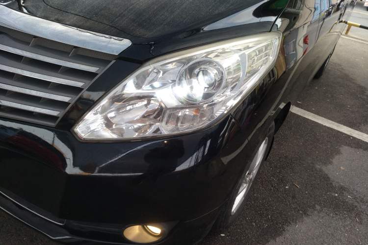 Used FORTHING Lingzhi PLUS 2021 2.0L Manual Luxury 7-Seater Left Front Headlight
