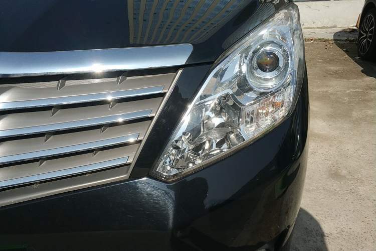 Used FORTHING Lingzhi PLUS 2021 Travel Edition 2.0L Manual Luxury 7-Seater Left Front Headlight
