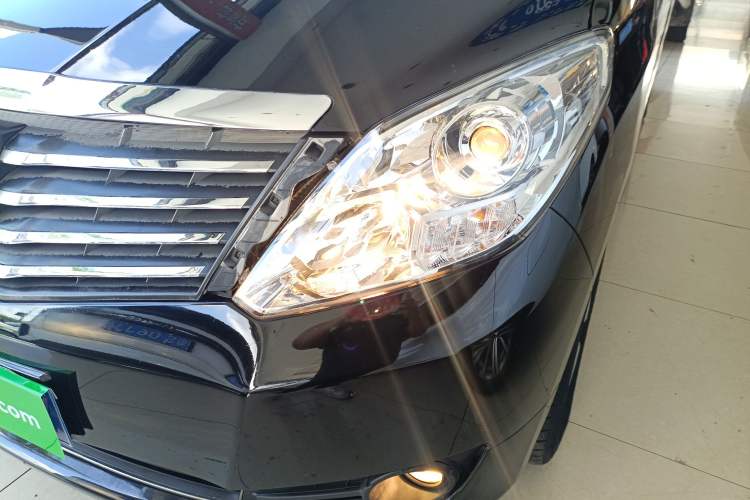 Used FORTHING Lingzhi PLUS 2021 2.0L Manual Luxury 7-Seater Left Front Headlight