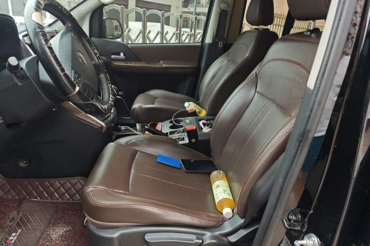 Used FORTHING Lingzhi PLUS 2021 2.0L Manual Luxury 7-Seater Left Front Seat