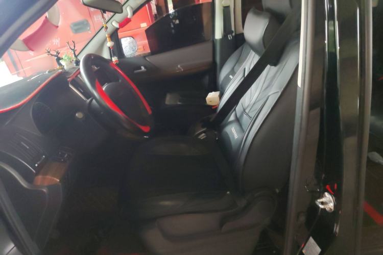 Used FORTHING Lingzhi PLUS 2021 2.0L Manual Comfort Version 7 Seats Left Front Seat