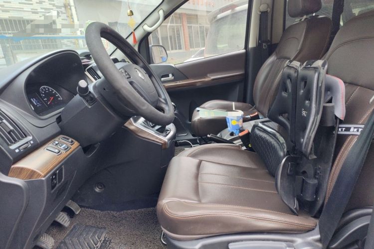 Used FORTHING Lingzhi PLUS 2021 2.0L Manual Luxury 7-Seater Left Front Seat