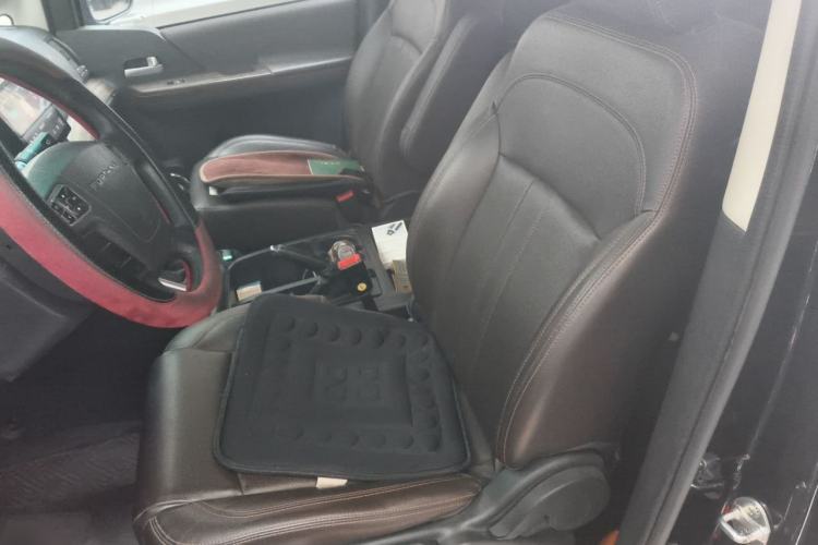 Used FORTHING Lingzhi PLUS 2021 Travel Edition 2.0L Manual Luxury 7-Seater Left Front Seat