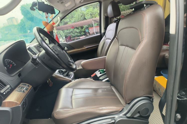 Used FORTHING Lingzhi PLUS 2021 2.0L Manual Luxury 9-Seater Left Front Seat