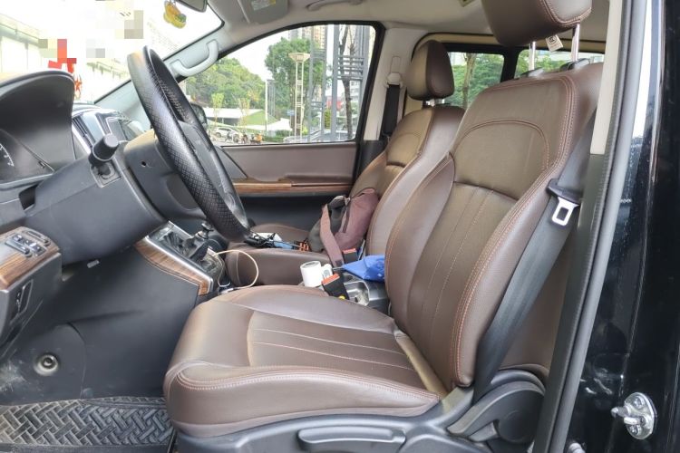 Used FORTHING Lingzhi PLUS 2021 Travel Edition 2.0L Manual Luxury 7-Seater Left Front Seat