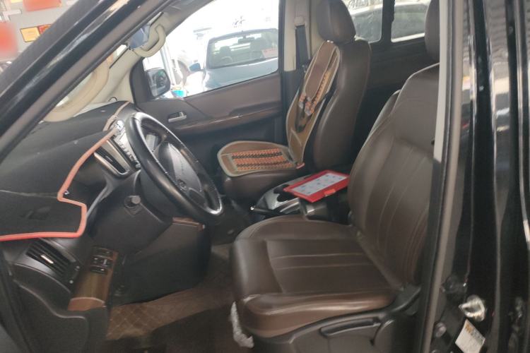 Used FORTHING Lingzhi PLUS 2021 2.0L Manual Luxury 7-Seater Left Front Seat