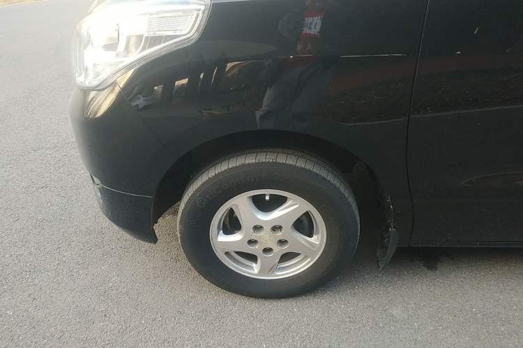 Used FORTHING Lingzhi PLUS 2021 2.0L Manual Comfort Version 7 Seats Left Front Wheel Hub