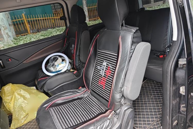 Used FORTHING Lingzhi PLUS 2021 2.0L Manual Comfort Version 7 Seats Left Rear Seat