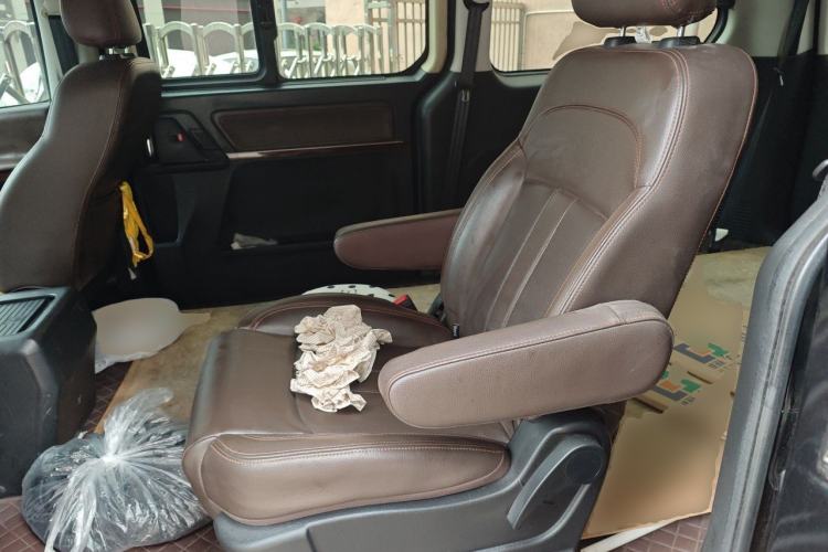 Used FORTHING Lingzhi PLUS 2021 2.0L Manual Luxury 7-Seater Left Rear Seat