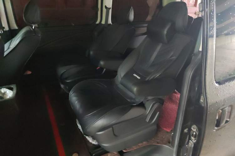 Used FORTHING Lingzhi PLUS 2021 2.0L Manual Comfort Version 7 Seats Left Rear Seat