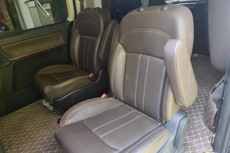 Used FORTHING Lingzhi PLUS 2021 2.0L Manual Luxury 7-Seater Left Rear Seat