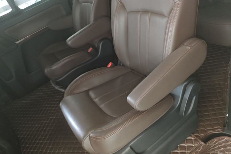 Used FORTHING Lingzhi PLUS 2021 2.0L Manual Luxury 7-Seater Left Rear Seat