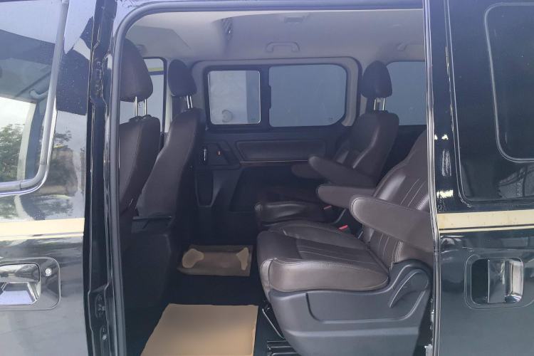 Used FORTHING Lingzhi PLUS 2021 Travel Edition 2.0L Manual Luxury 7-Seater Left Rear Seat