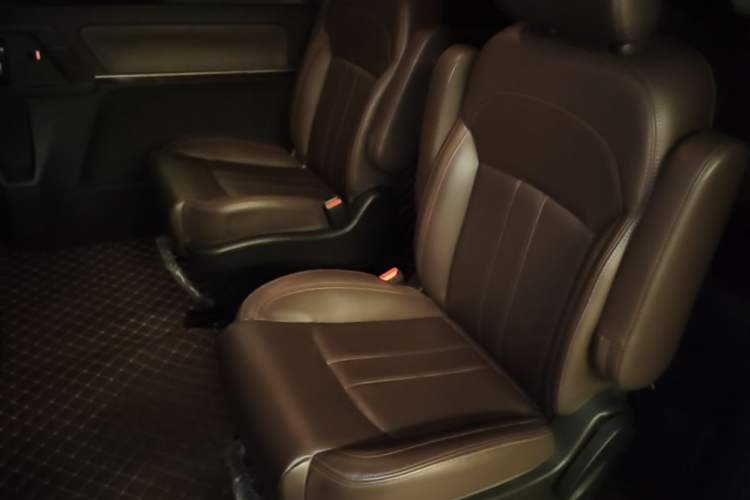 Used FORTHING Lingzhi PLUS 2021 2.0L Manual Luxury 7-Seater Left Rear Seat