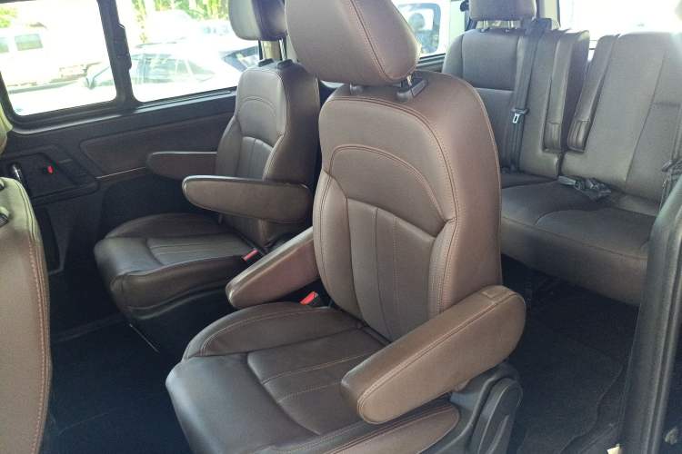 Used FORTHING Lingzhi PLUS 2021 2.0L Manual Luxury 7-Seater Left Rear Seat