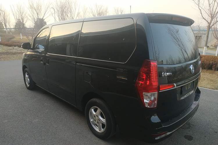 Used FORTHING Lingzhi PLUS 2021 2.0L Manual Comfort Version 7 Seats Rear Left 45 Deg