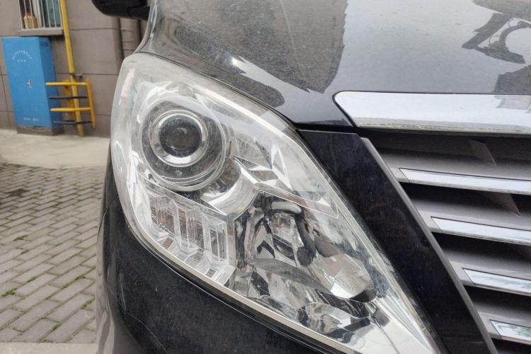 Used FORTHING Lingzhi PLUS 2021 2.0L Manual Luxury 7-Seater Right Front Headlight