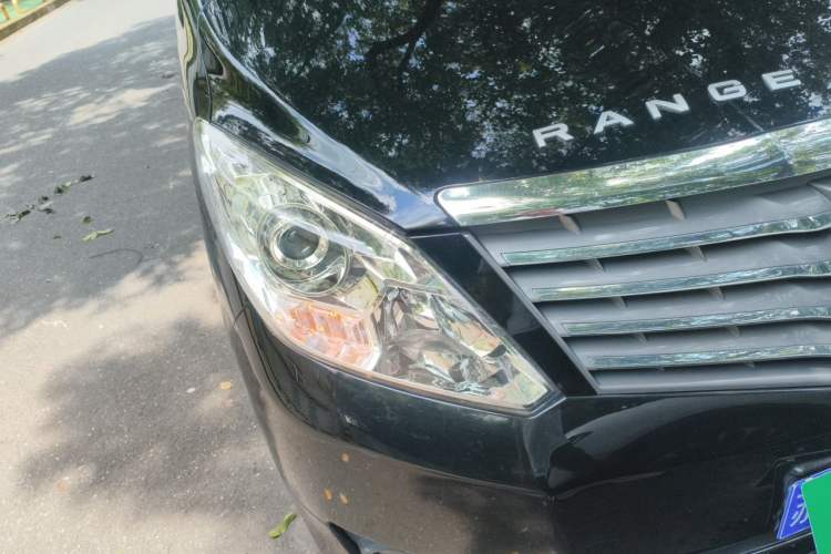 Used FORTHING Lingzhi PLUS 2021 Travel Edition 2.0L Manual Luxury 7-Seater Right Front Headlight