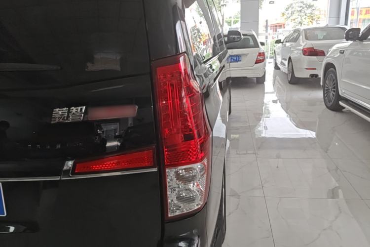 Used FORTHING Lingzhi PLUS 2021 2.0L Manual Luxury 7-Seater Right Rear Taillight