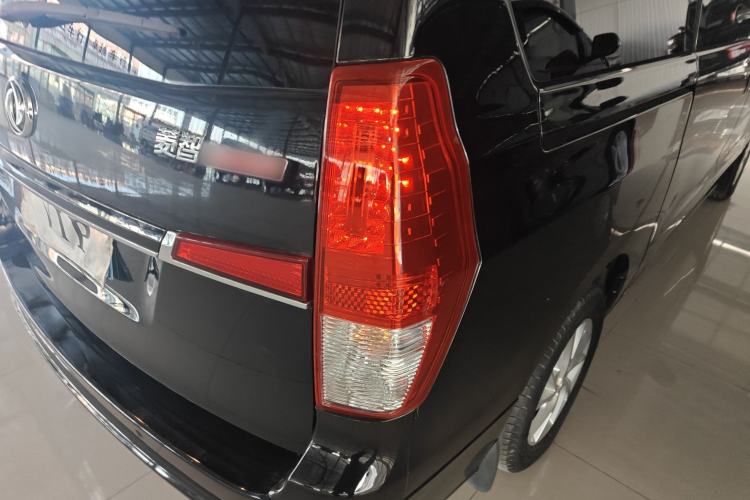 Used FORTHING Lingzhi PLUS 2021 2.0L Manual Luxury 7-Seater Right Rear Taillight