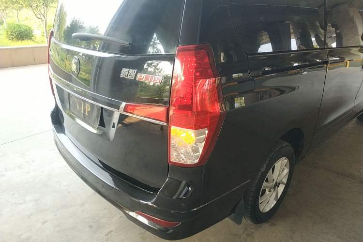Used FORTHING Lingzhi PLUS 2021 Travel Edition 2.0L Manual Luxury 7-Seater Right Rear Taillight