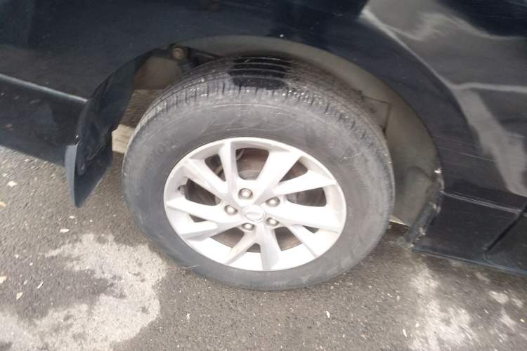 Used FORTHING Lingzhi PLUS 2021 2.0L Manual Luxury 7-Seater Right Rear Wheel Hub