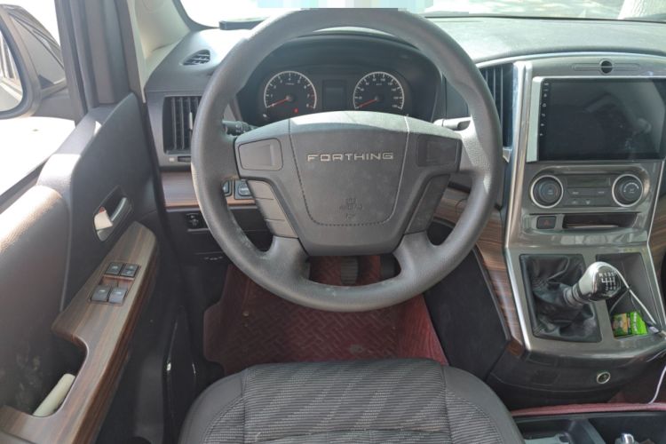 Used FORTHING Lingzhi PLUS 2021 2.0L Manual Comfort Version 7 Seats Steering Wheel