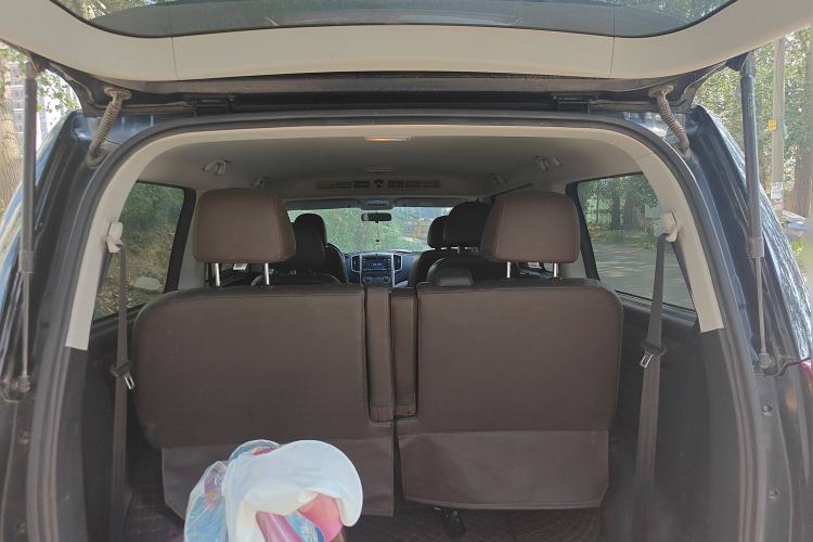 Used FORTHING Lingzhi PLUS 2021 2.0L Manual Luxury 7-Seater Trunk