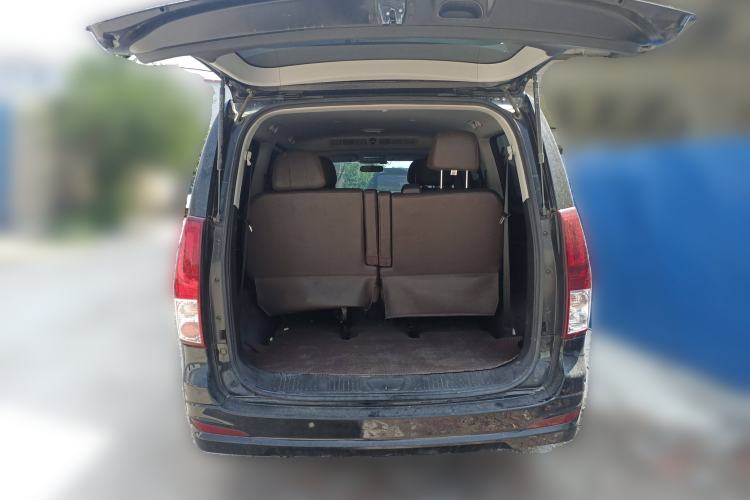 Used FORTHING Lingzhi PLUS 2021 2.0L Manual Luxury 7-Seater Trunk