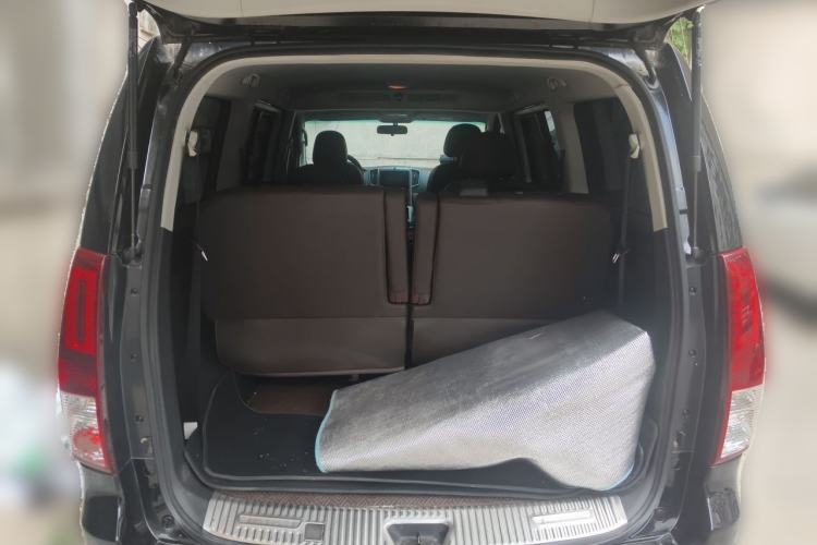 Used FORTHING Lingzhi PLUS 2021 Travel Edition 2.0L Manual Luxury 7-Seater Trunk