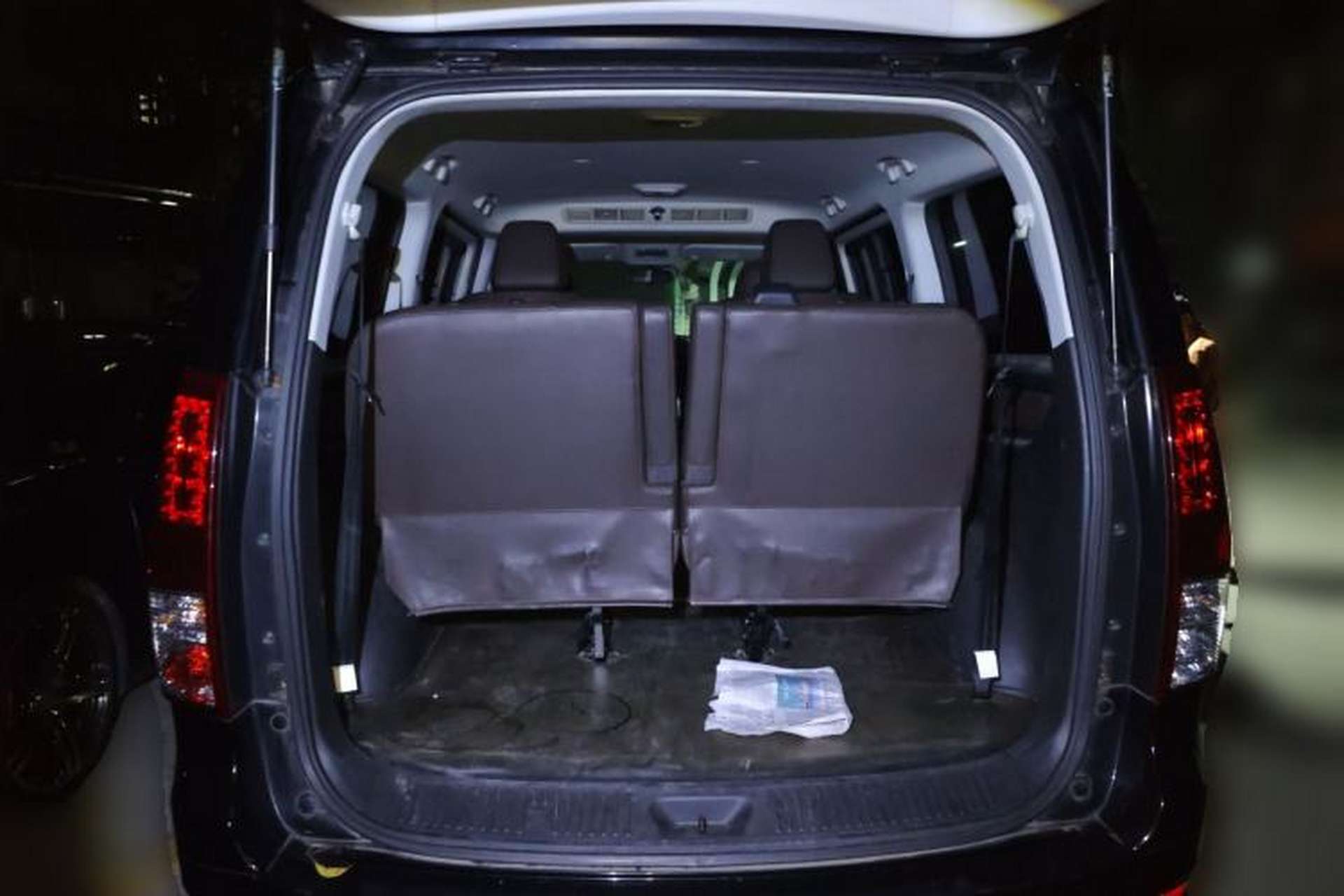 Used FORTHING Lingzhi PLUS 2021 Travel Edition 2.0L Manual Luxury 7-Seater Trunk
