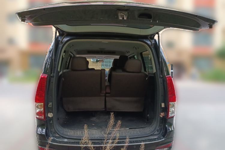Used FORTHING Lingzhi PLUS 2021 2.0L Manual Luxury 7-Seater Trunk