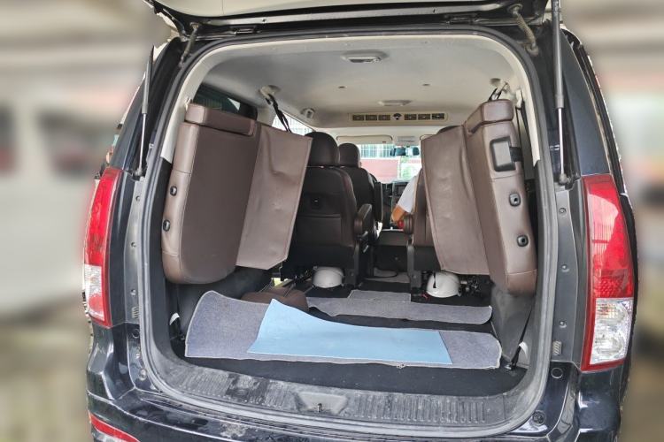 Used FORTHING Lingzhi PLUS 2021 2.0L Manual Luxury 7-Seater Trunk