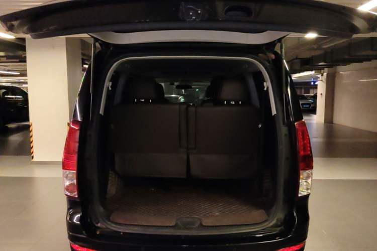 Used FORTHING Lingzhi PLUS 2021 2.0L Manual Luxury 7-Seater Trunk