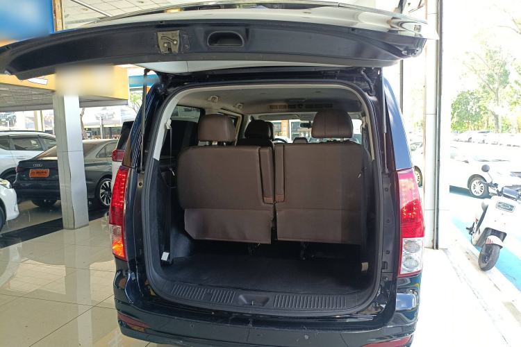Used FORTHING Lingzhi PLUS 2021 2.0L Manual Luxury 7-Seater Trunk