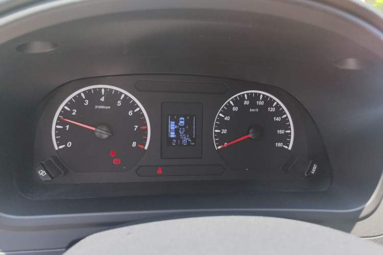 Used FORTHING Lingzhi PLUS 2021 Travel Edition 2.0L Manual Luxury 7-Seater Instrument Cluster