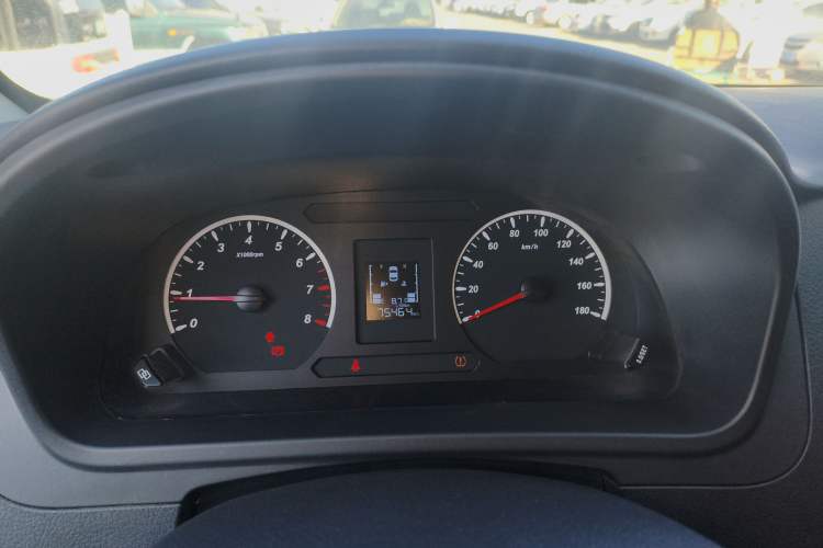 Used FORTHING Lingzhi PLUS 2021 Travel Edition 2.0L Manual Luxury 7-Seater Instrument Cluster