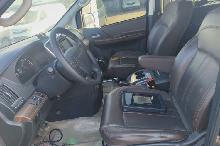 Used FORTHING Lingzhi PLUS 2021 Travel Edition 2.0L Manual Luxury 7-Seater Left Front Seat