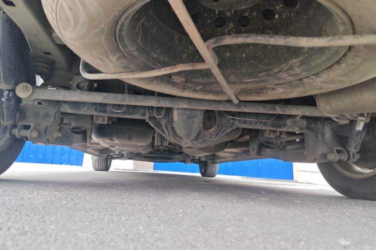 Used FORTHING Lingzhi PLUS 2021 2.0L Manual Luxury 7-Seater Chassis Rear