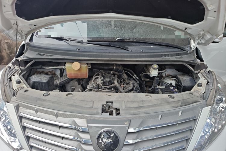 Used FORTHING Lingzhi PLUS 2021 Travel Edition 2.0L Manual Luxury 7-Seater Engine Bay