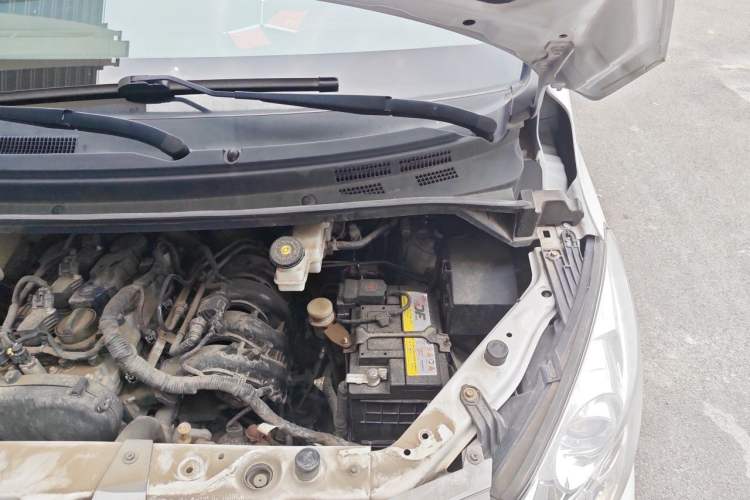 Used FORTHING Lingzhi PLUS 2021 2.0L Manual Luxury 7-Seater Engine Bay Left
