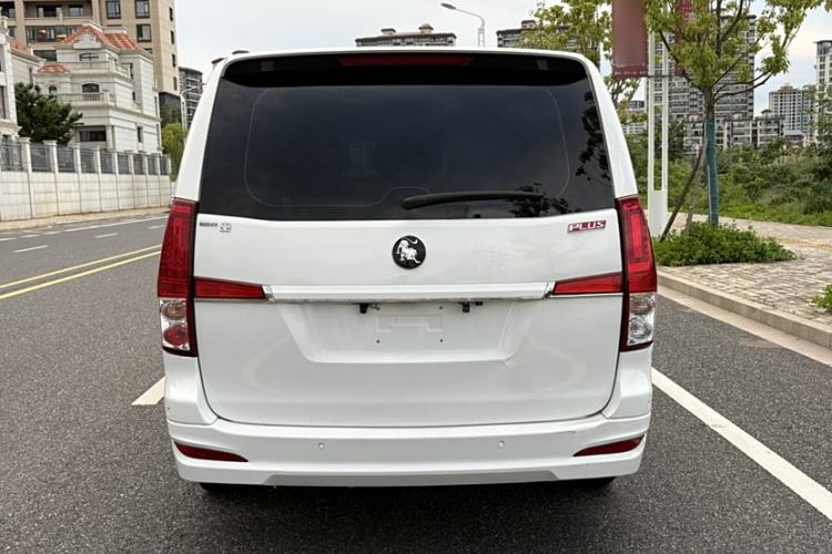 Used FORTHING Lingzhi PLUS 2021 Travel Edition 2.0L Manual Luxury Version 9 Seats Exterior 4