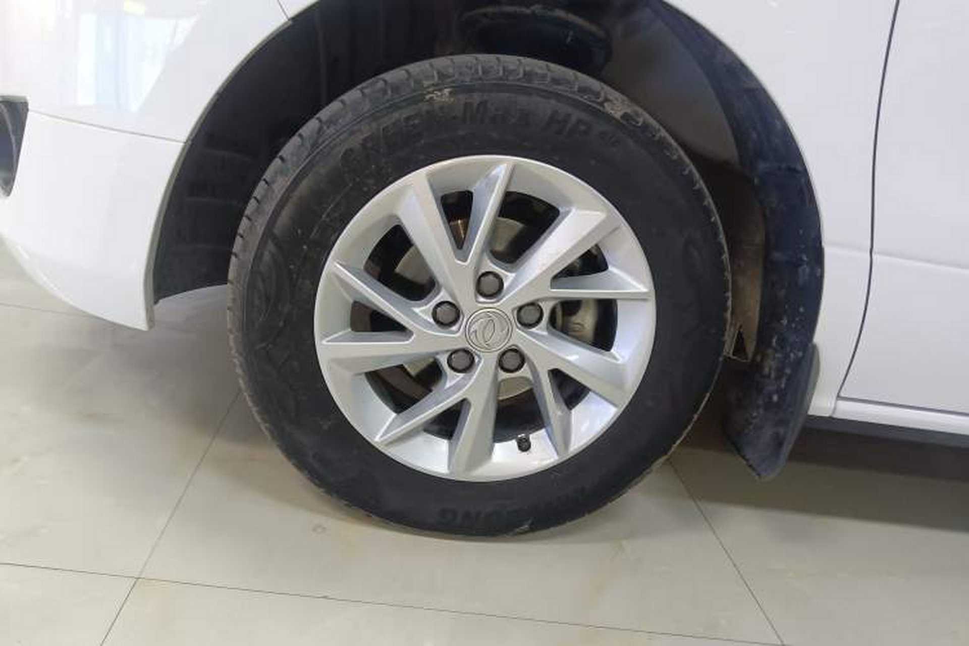 Used FORTHING Lingzhi PLUS 2021 2.0L Manual Luxury 9-Seater Exterior 7